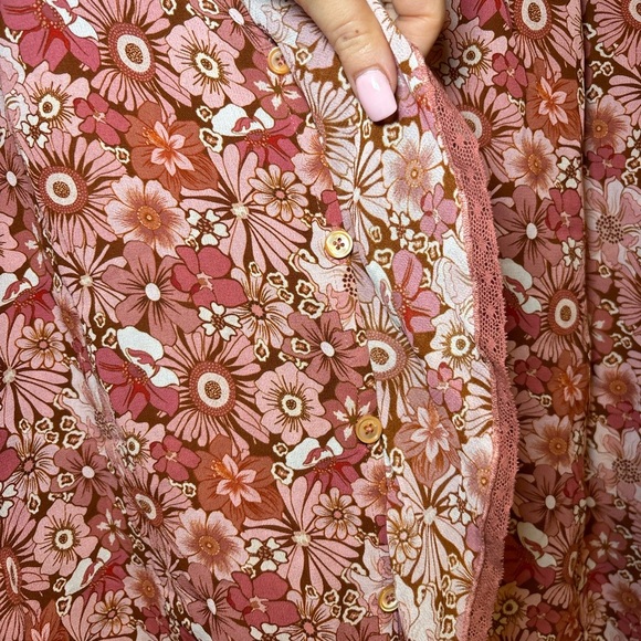 Aritzia Wilfred - Floral Eden Pink Long Sleeve V-Neck Bohemian Blouse in Size M - Picture 5 of 14